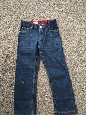 BRAND NEW Levi's Men's Indigo Straight-Leg Jeans with Red Waistband Accent